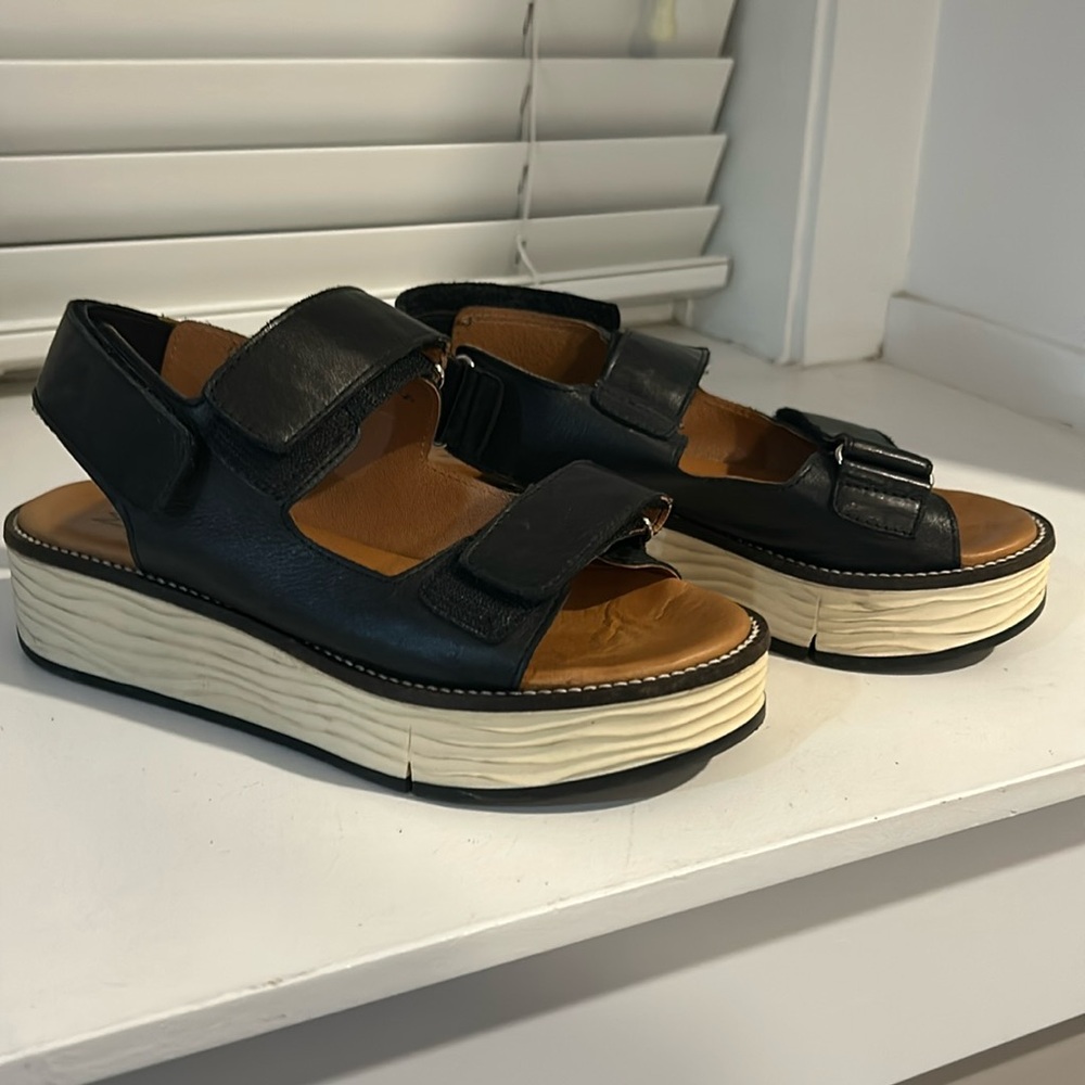 Miz Mooz leather Velcro closure platform sandals.